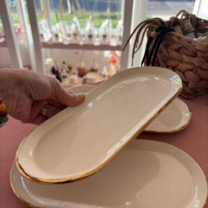 Bandeja de ceramica pintada con oro